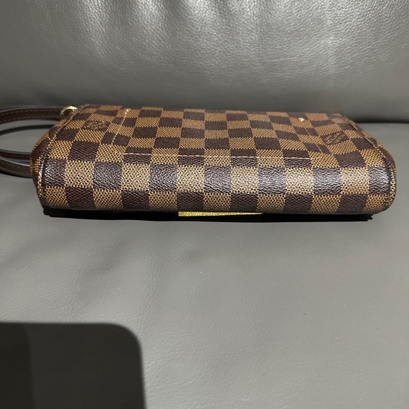Louis Vuitton Favorite PM - Picture 2 of 14